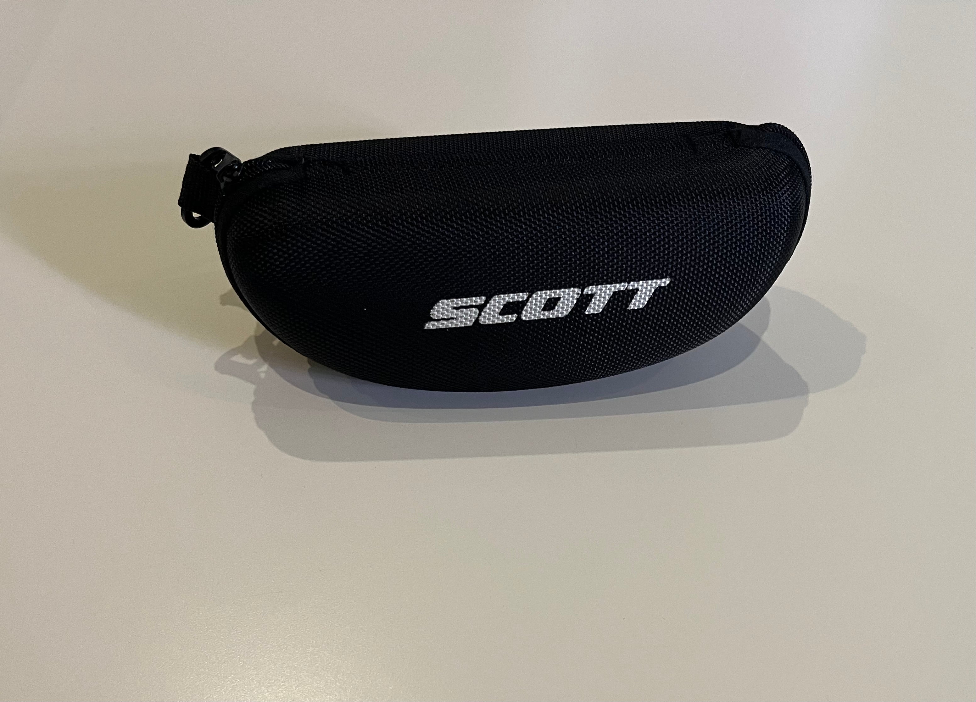 Gafas de deporte con funda