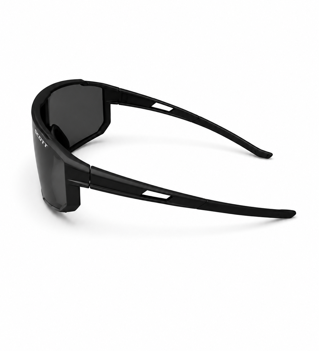 Gafas de deporte o de sol no te quedes sin las tuyas para este verano.